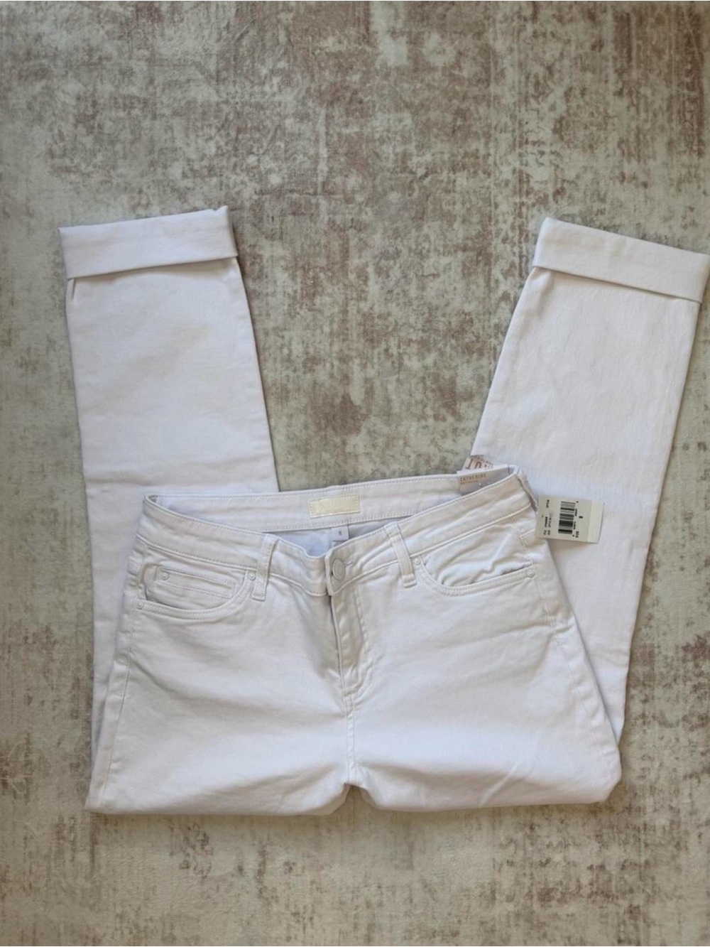 Kut From The Kloth Catherine Boyfriend Jeans in Optic White - Picture 9 of 14